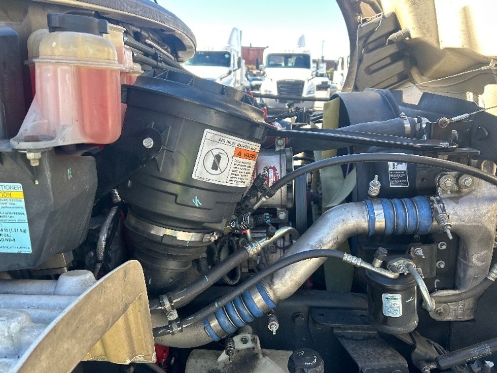 Medium Duty Box Truck-Light and Medium Duty Trucks-Freightliner-2019-M2-Greensboro-NC-136,208\n\t\tmiles-$ 50,500 - Image 21