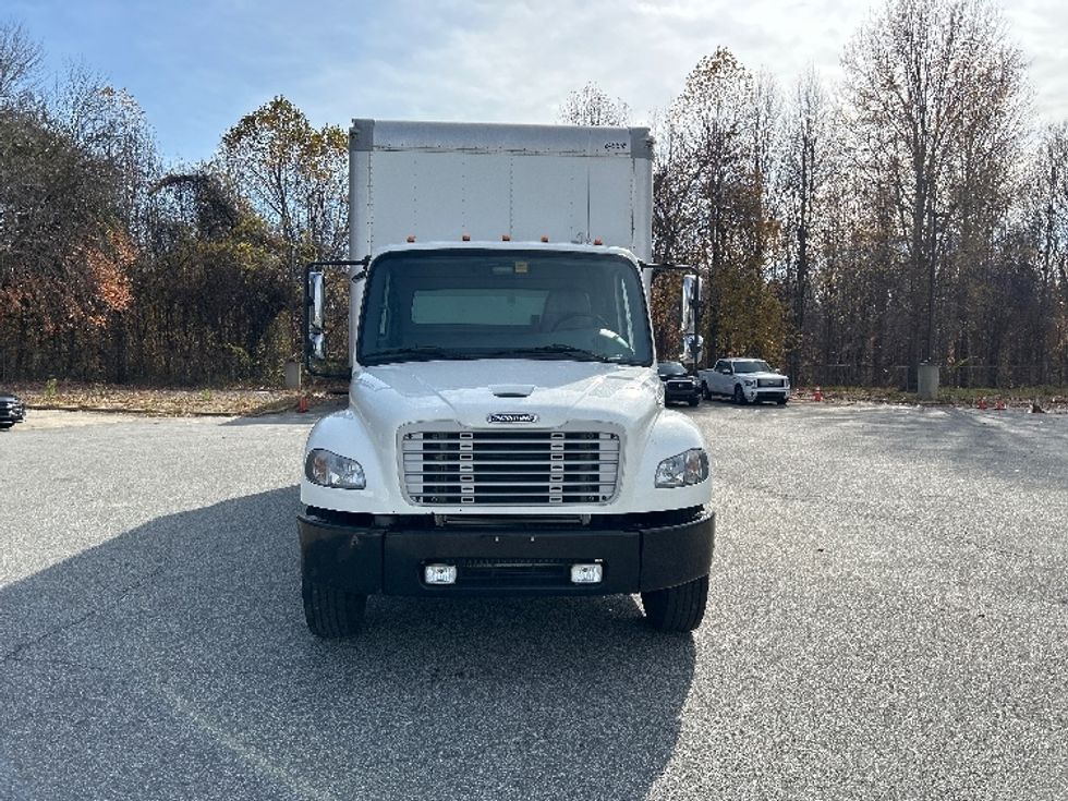 Medium Duty Box Truck-Light and Medium Duty Trucks-Freightliner-2019-M2-Greensboro-NC-137,911\n\t\tmiles-$ 43,250 - Image 2