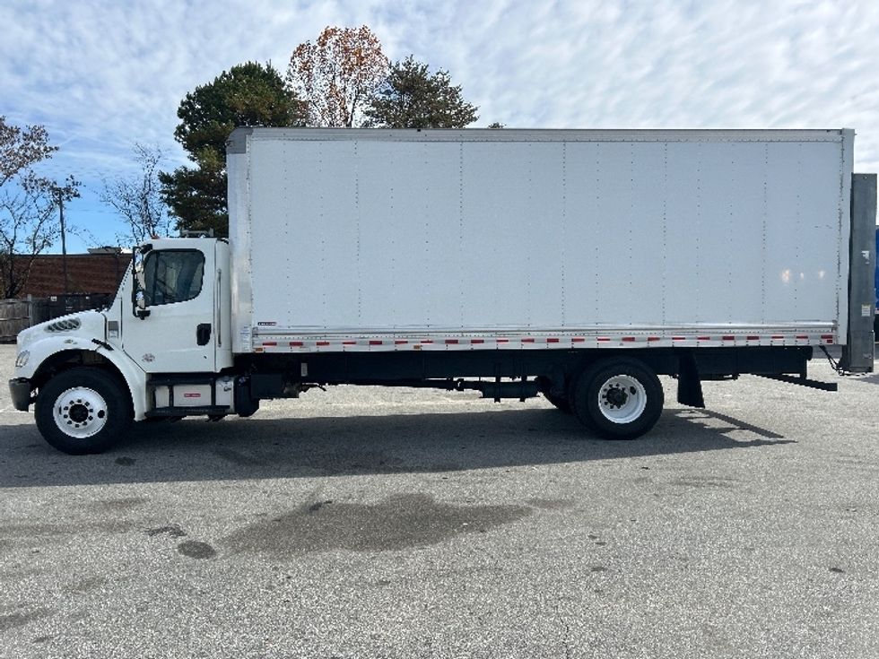 Medium Duty Box Truck-Light and Medium Duty Trucks-Freightliner-2019-M2-Greensboro-NC-145,512\n\t\tmiles-$ 49,250 - Image 4