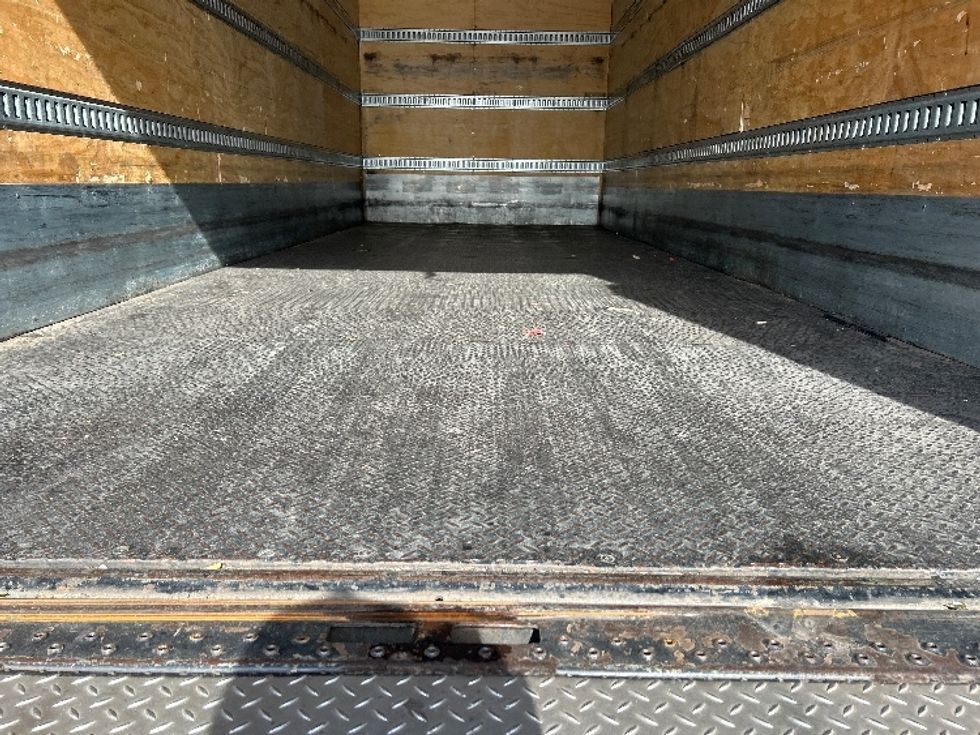Medium Duty Box Truck-Light and Medium Duty Trucks-Freightliner-2019-M2-Greensboro-NC-145,512\n\t\tmiles-$ 49,250 - Image 9