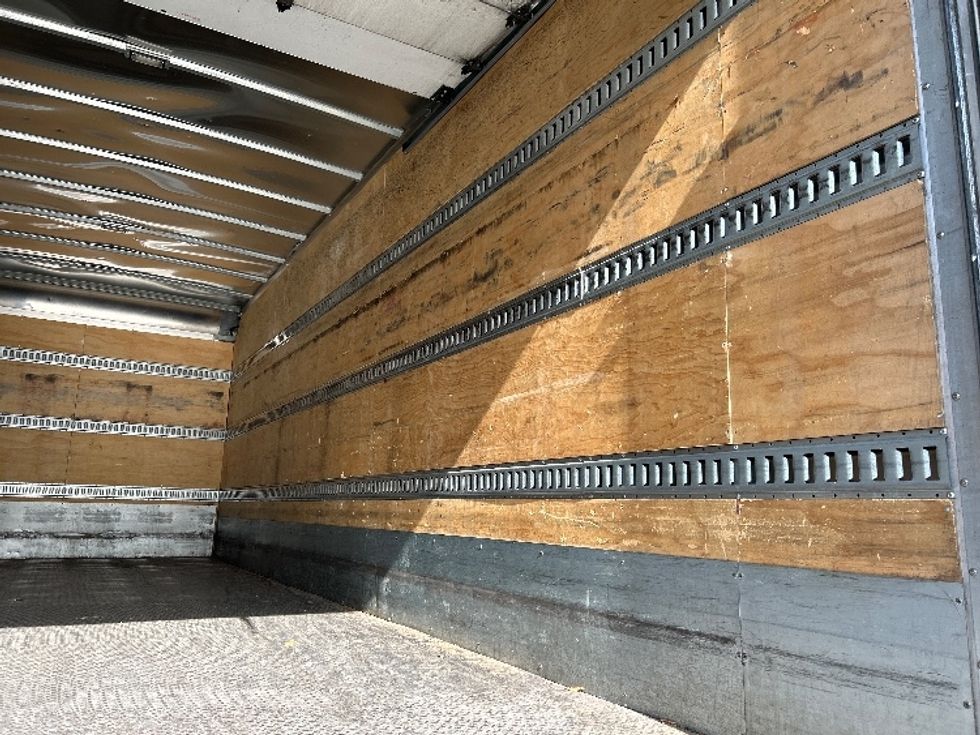 Medium Duty Box Truck-Light and Medium Duty Trucks-Freightliner-2019-M2-Greensboro-NC-146,075\n\t\tmiles-$ 48,000 - Image 11