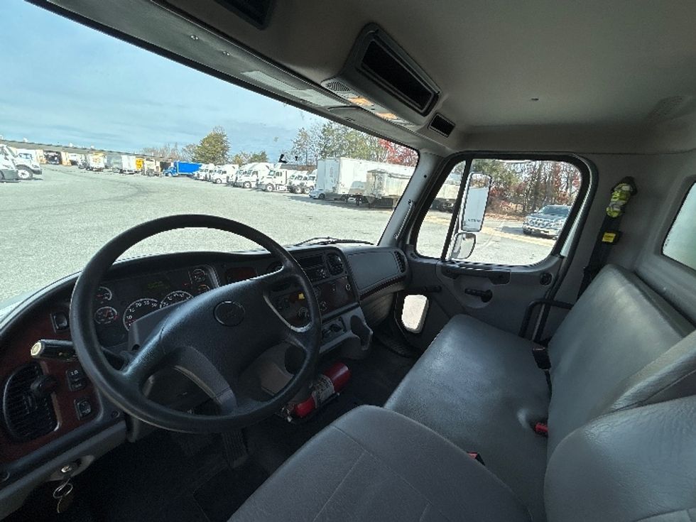 Medium Duty Box Truck-Light and Medium Duty Trucks-Freightliner-2019-M2-Greensboro-NC-146,075\n\t\tmiles-$ 48,000 - Image 16