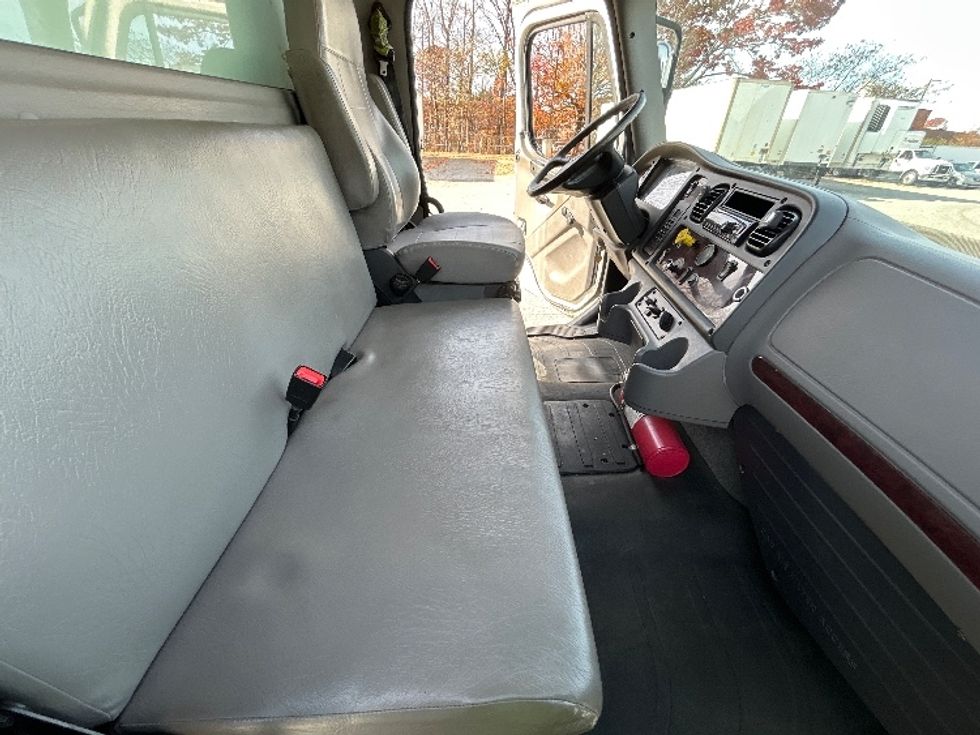 Medium Duty Box Truck-Light and Medium Duty Trucks-Freightliner-2019-M2-Greensboro-NC-146,075\n\t\tmiles-$ 48,000 - Image 21
