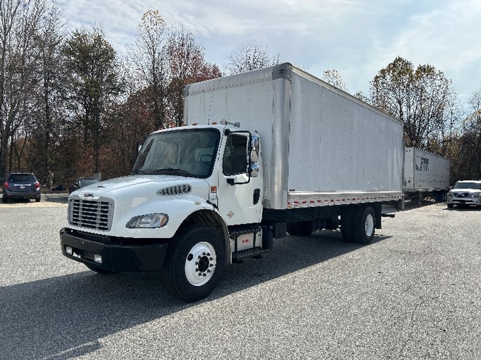 Medium Duty Box Truck-Light and Medium Duty Trucks-Freightliner-2019-M2-Greensboro-NC-146,075\n\t\tmiles-$ 48,000 - Image 3