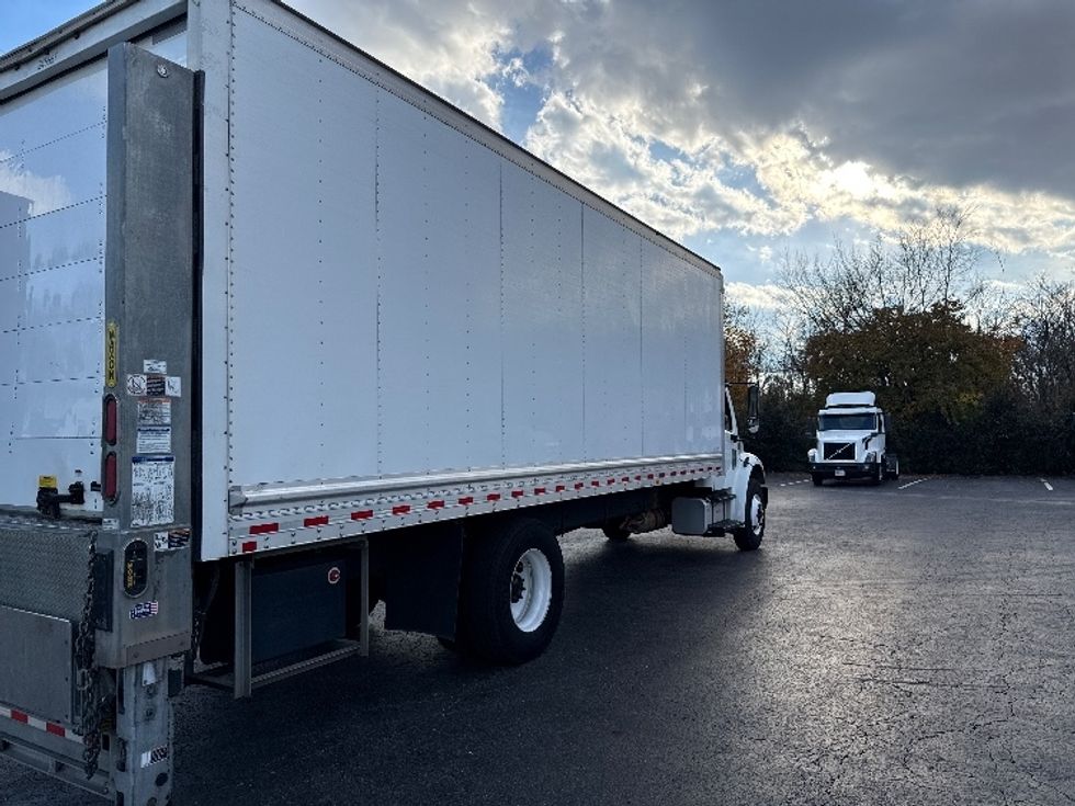 Medium Duty Box Truck-Light and Medium Duty Trucks-Freightliner-2019-M2-Greensboro-NC-162,694\n\t\tmiles-$ 45,250 - Image 12