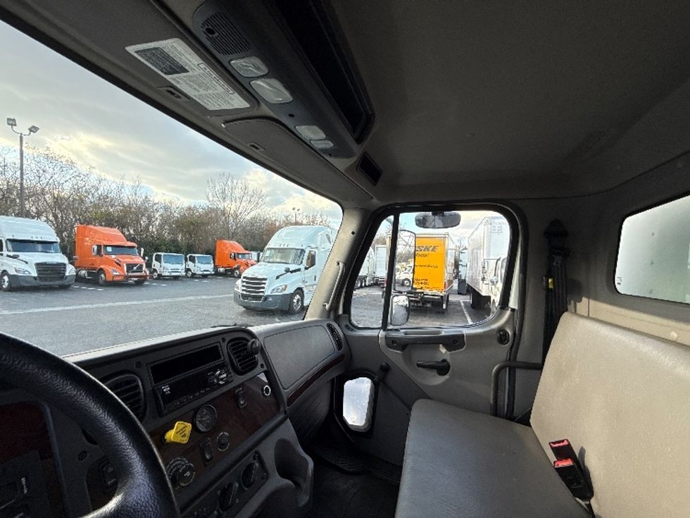 Medium Duty Box Truck-Light and Medium Duty Trucks-Freightliner-2019-M2-Greensboro-NC-162,694\n\t\tmiles-$ 45,250 - Image 18