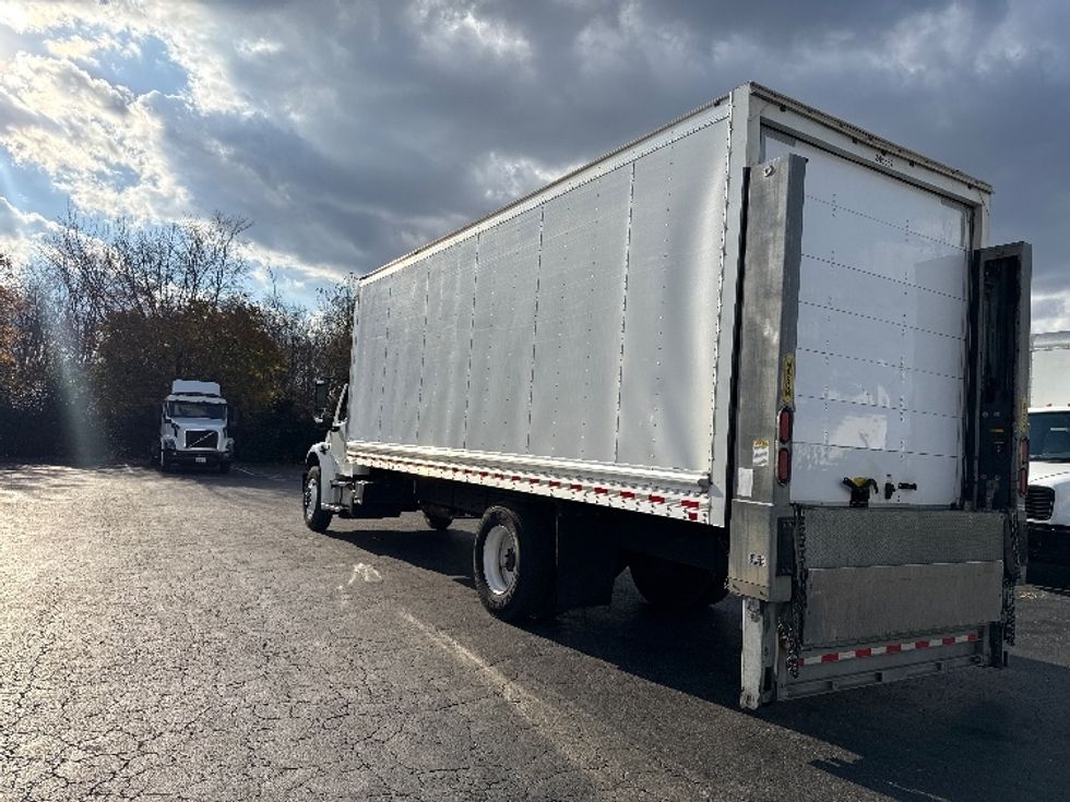 Medium Duty Box Truck-Light and Medium Duty Trucks-Freightliner-2019-M2-Greensboro-NC-162,694\n\t\tmiles-$ 45,250 - Image 6