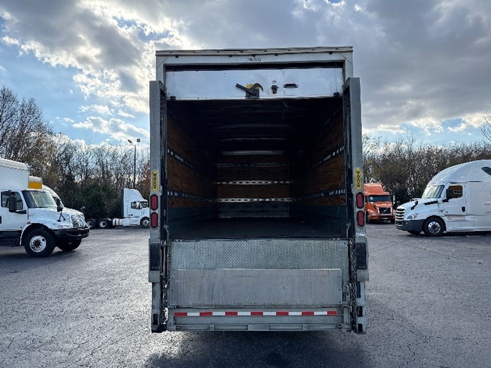 Medium Duty Box Truck-Light and Medium Duty Trucks-Freightliner-2019-M2-Greensboro-NC-162,694\n\t\tmiles-$ 45,250 - Image 8