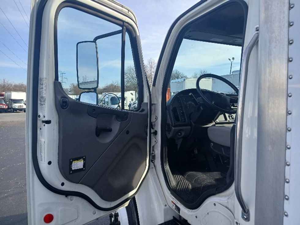 Medium Duty Box Truck-Light and Medium Duty Trucks-Freightliner-2019-M2-Greensboro-NC-163,249\n\t\tmiles-$ 53,500 - Image 16