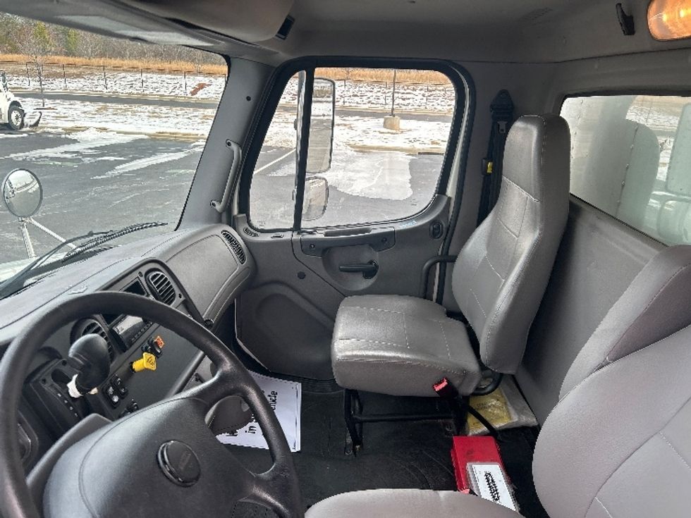 Medium Duty Box Truck-Light and Medium Duty Trucks-Freightliner-2019-M2-Greensboro-NC-165,291\n\t\tmiles-$ 53,250 - Image 18