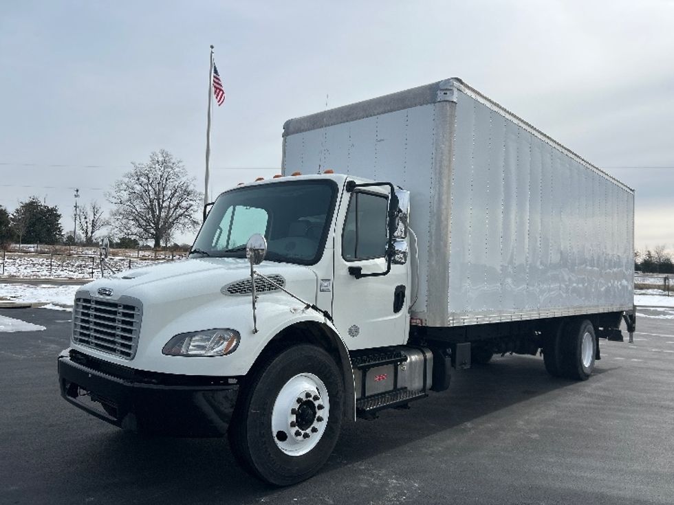 Medium Duty Box Truck-Light and Medium Duty Trucks-Freightliner-2019-M2-Greensboro-NC-165,291\n\t\tmiles-$ 53,250 - Image 3