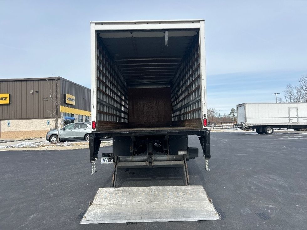 Medium Duty Box Truck-Light and Medium Duty Trucks-Freightliner-2019-M2-Greensboro-NC-165,291\n\t\tmiles-$ 53,250 - Image 8