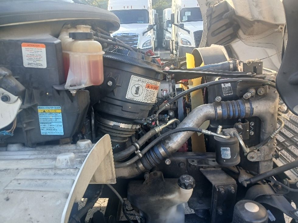 Medium Duty Box Truck-Light and Medium Duty Trucks-Freightliner-2019-M2-Greensboro-NC-175,826\n\t\tmiles-$ 60,250 - Image 23
