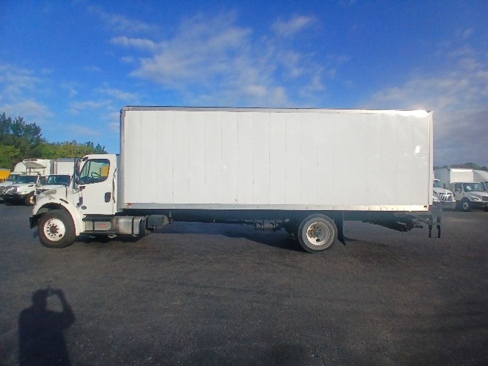 Medium Duty Box Truck-Light and Medium Duty Trucks-Freightliner-2019-M2-Greensboro-NC-175,826\n\t\tmiles-$ 60,250 - Image 4