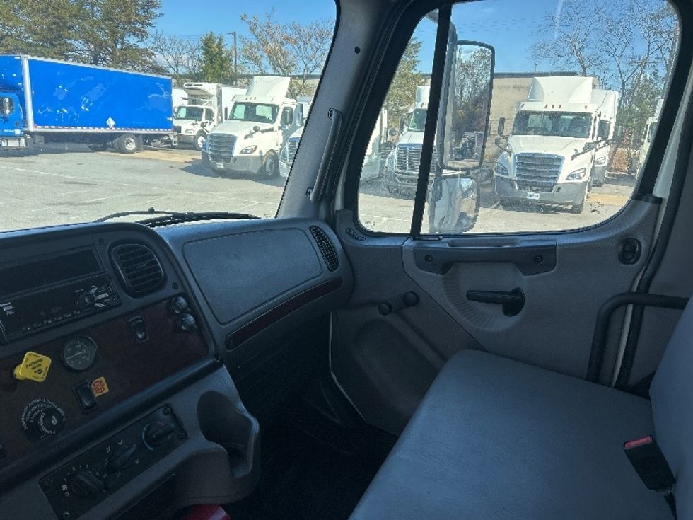 Medium Duty Box Truck-Light and Medium Duty Trucks-Freightliner-2019-M2-Greensboro-NC-183,314\n\t\tmiles-$ 43,000 - Image 18