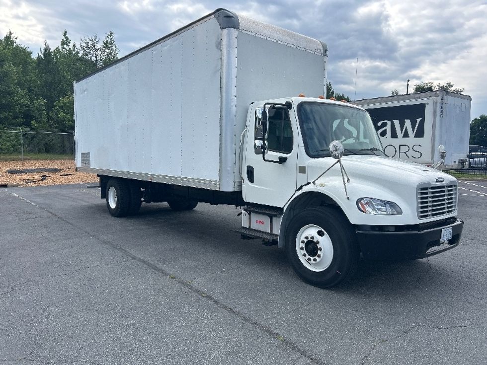 Medium Duty Box Truck-Light and Medium Duty Trucks-Freightliner-2019-M2-Greensboro-NC-202,118\n\t\tmiles-$ 43,250 - Image 1