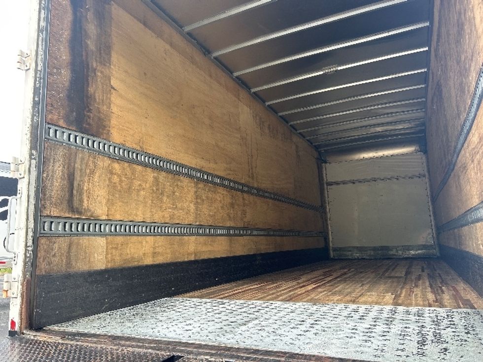 Medium Duty Box Truck-Light and Medium Duty Trucks-Freightliner-2019-M2-Greensboro-NC-202,118\n\t\tmiles-$ 43,250 - Image 10