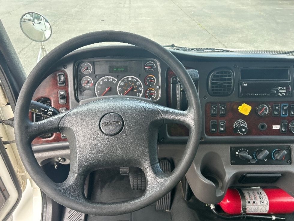 Medium Duty Box Truck-Light and Medium Duty Trucks-Freightliner-2019-M2-Greensboro-NC-202,118\n\t\tmiles-$ 43,250 - Image 17