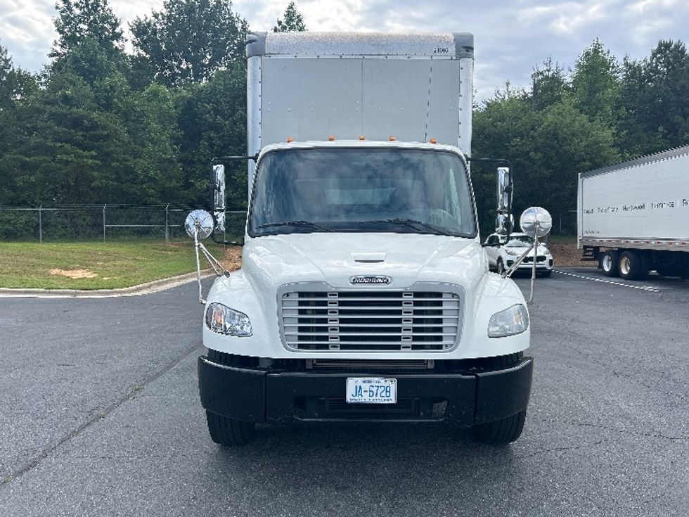 Medium Duty Box Truck-Light and Medium Duty Trucks-Freightliner-2019-M2-Greensboro-NC-202,118\n\t\tmiles-$ 43,250 - Image 2