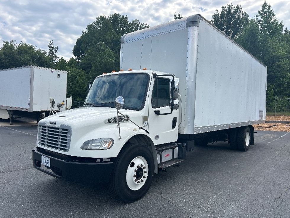 Medium Duty Box Truck-Light and Medium Duty Trucks-Freightliner-2019-M2-Greensboro-NC-202,118\n\t\tmiles-$ 43,250 - Image 3