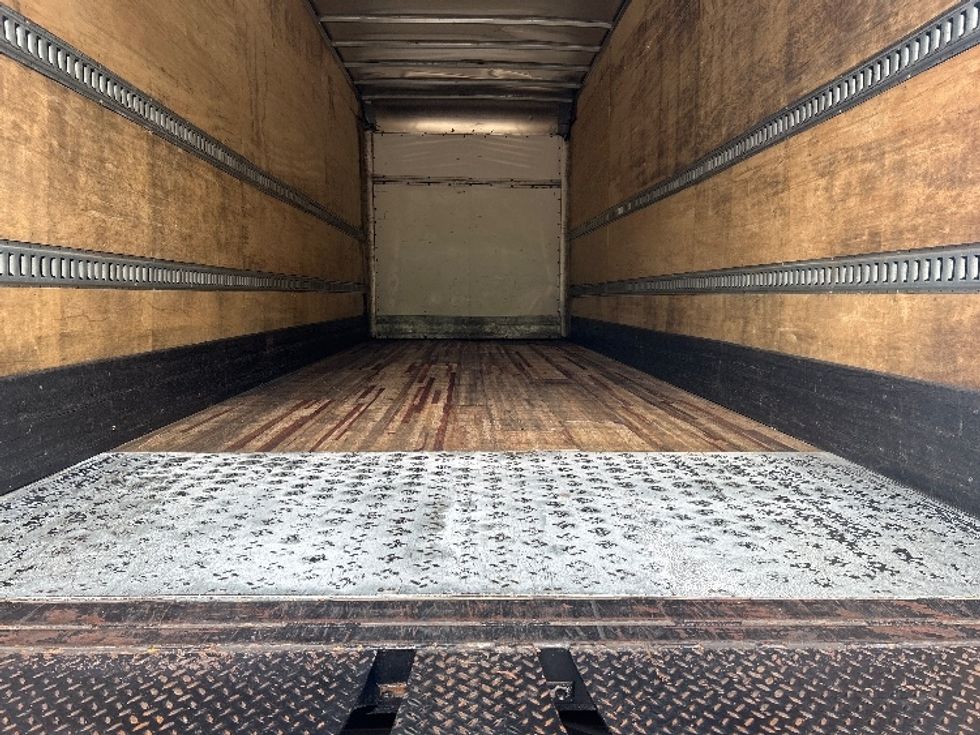 Medium Duty Box Truck-Light and Medium Duty Trucks-Freightliner-2019-M2-Greensboro-NC-202,118\n\t\tmiles-$ 43,250 - Image 9