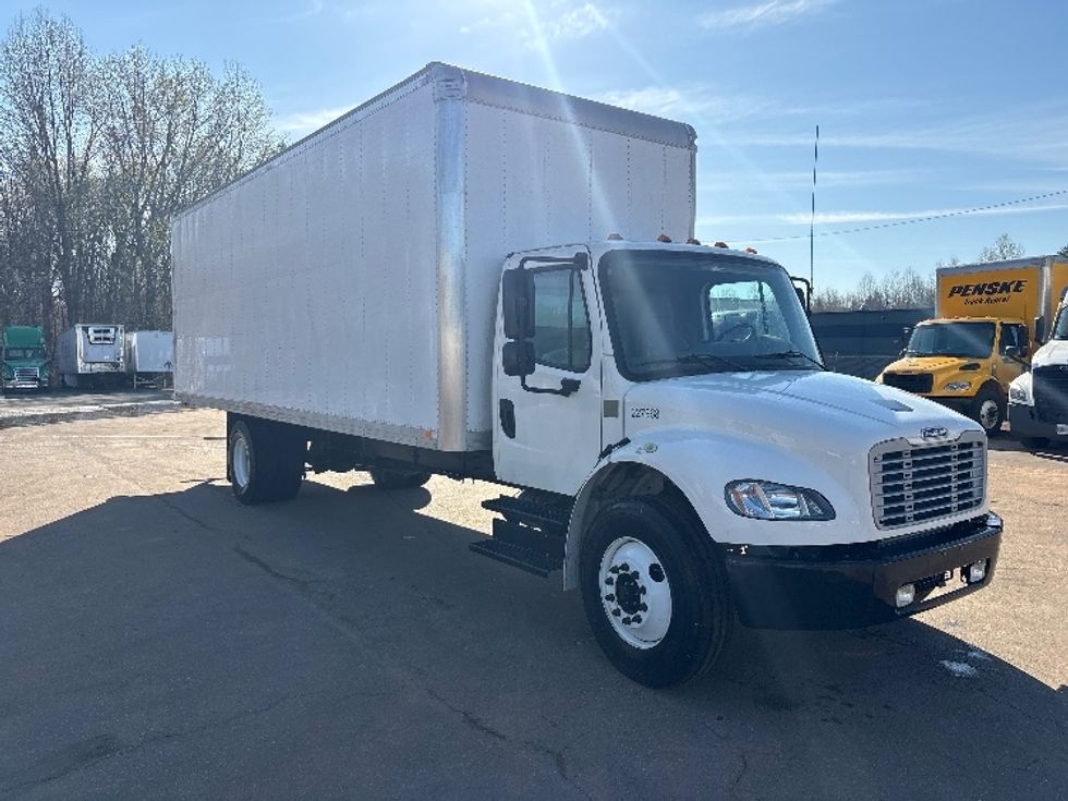 Medium Duty Box Truck-Light and Medium Duty Trucks-Freightliner-2019-M2-Greensboro-NC-20,860\n\t\tmiles-$ 58,500 - Image 1