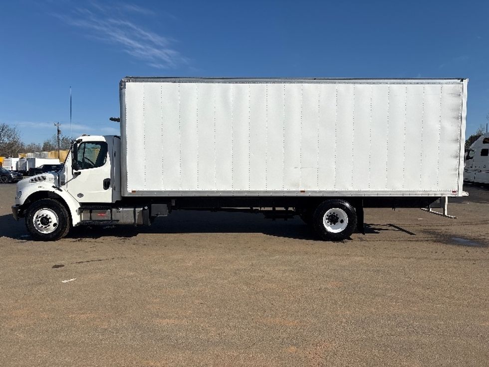 Medium Duty Box Truck-Light and Medium Duty Trucks-Freightliner-2019-M2-Greensboro-NC-20,860\n\t\tmiles-$ 58,500 - Image 4
