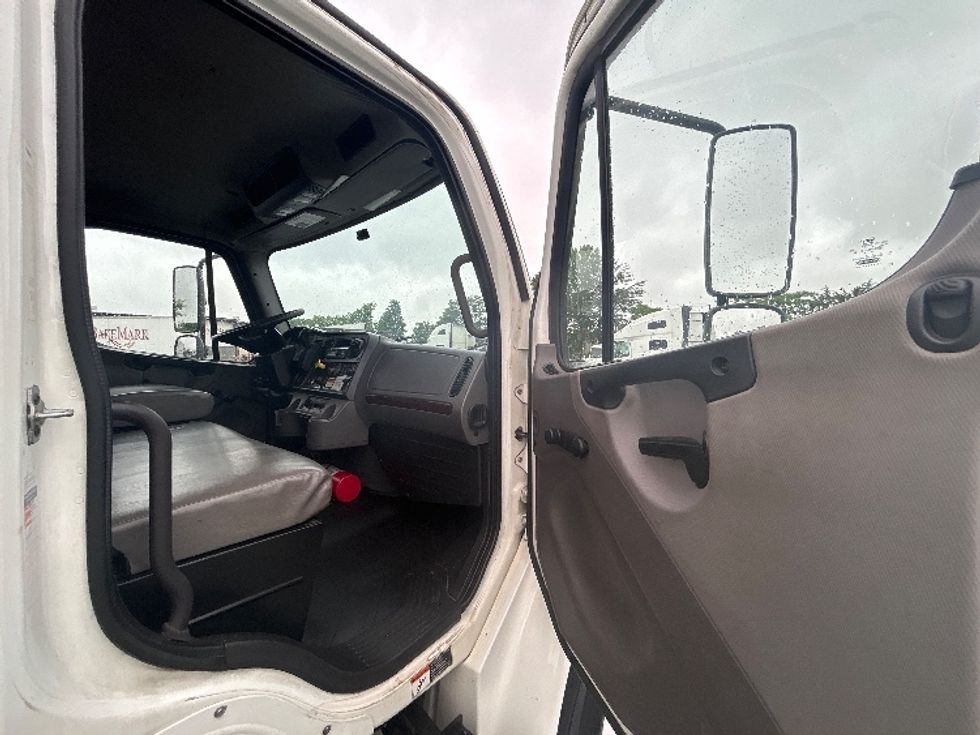 Medium Duty Box Truck-Light and Medium Duty Trucks-Freightliner-2019-M2-Greensboro-NC-224,841\n\t\tmiles-$ 13,500 - Image 19