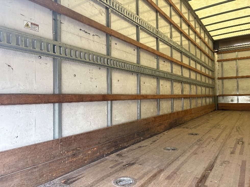 Medium Duty Box Truck-Light and Medium Duty Trucks-Freightliner-2019-M2-Greensboro-NC-225,001\n\t\tmiles-$ 50,500 - Image 11