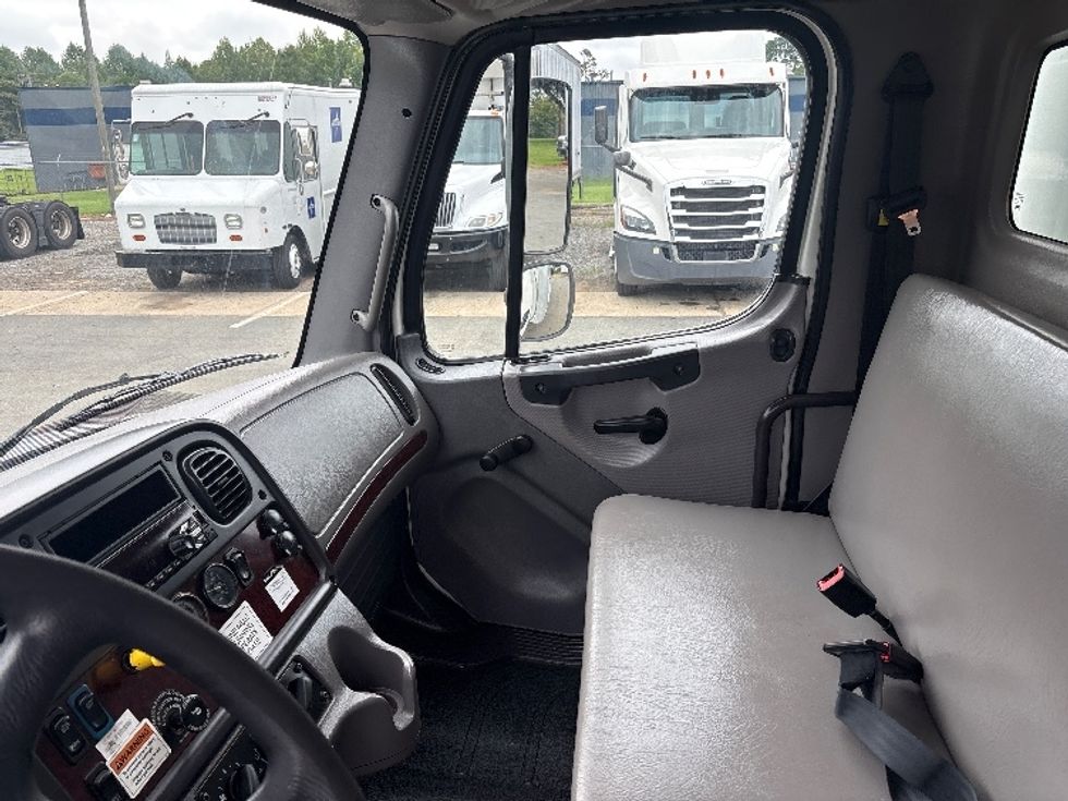 Medium Duty Box Truck-Light and Medium Duty Trucks-Freightliner-2019-M2-Greensboro-NC-225,001\n\t\tmiles-$ 50,500 - Image 19
