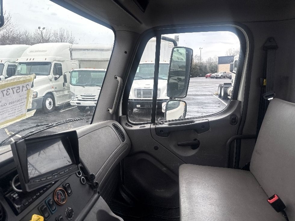 Medium Duty Box Truck-Light and Medium Duty Trucks-Freightliner-2019-M2-Greensboro-NC-418,191\n\t\tmiles-$ 20,500 - Image 13