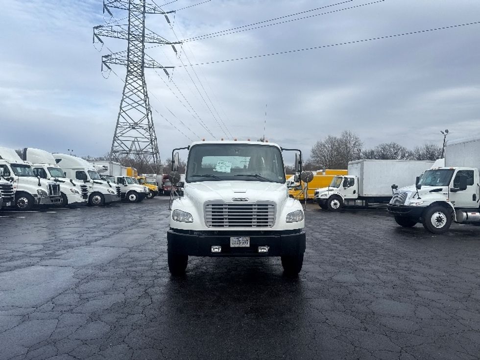 Medium Duty Box Truck-Light and Medium Duty Trucks-Freightliner-2019-M2-Greensboro-NC-418,191\n\t\tmiles-$ 20,500 - Image 2