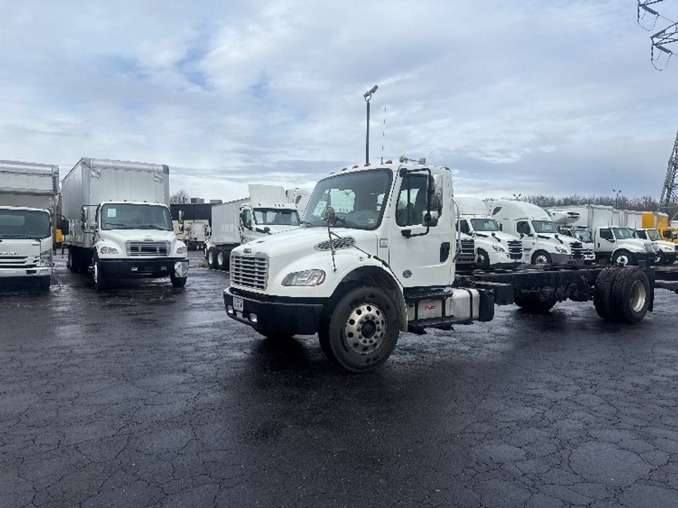 Medium Duty Box Truck-Light and Medium Duty Trucks-Freightliner-2019-M2-Greensboro-NC-418,191\n\t\tmiles-$ 20,500 - Image 3