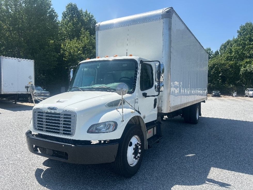 Medium Duty Box Truck-Light and Medium Duty Trucks-Freightliner-2019-M2-Greensboro-NC-465,019\n\t\tmiles-$ 22,000 - Image 1