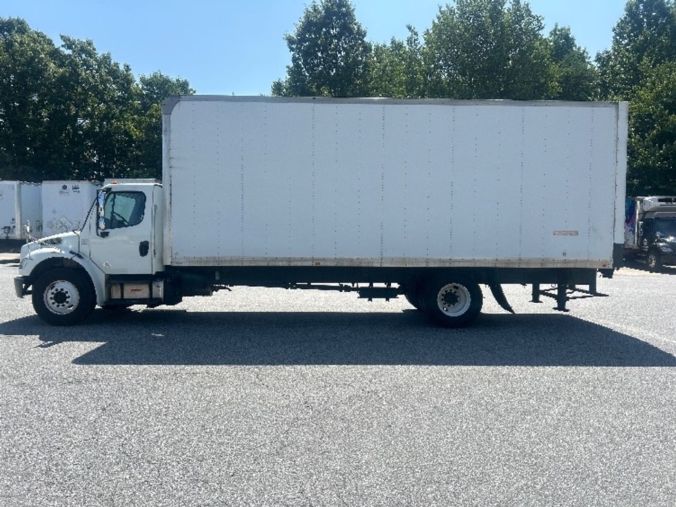 Medium Duty Box Truck-Light and Medium Duty Trucks-Freightliner-2019-M2-Greensboro-NC-465,019\n\t\tmiles-$ 22,000 - Image 4