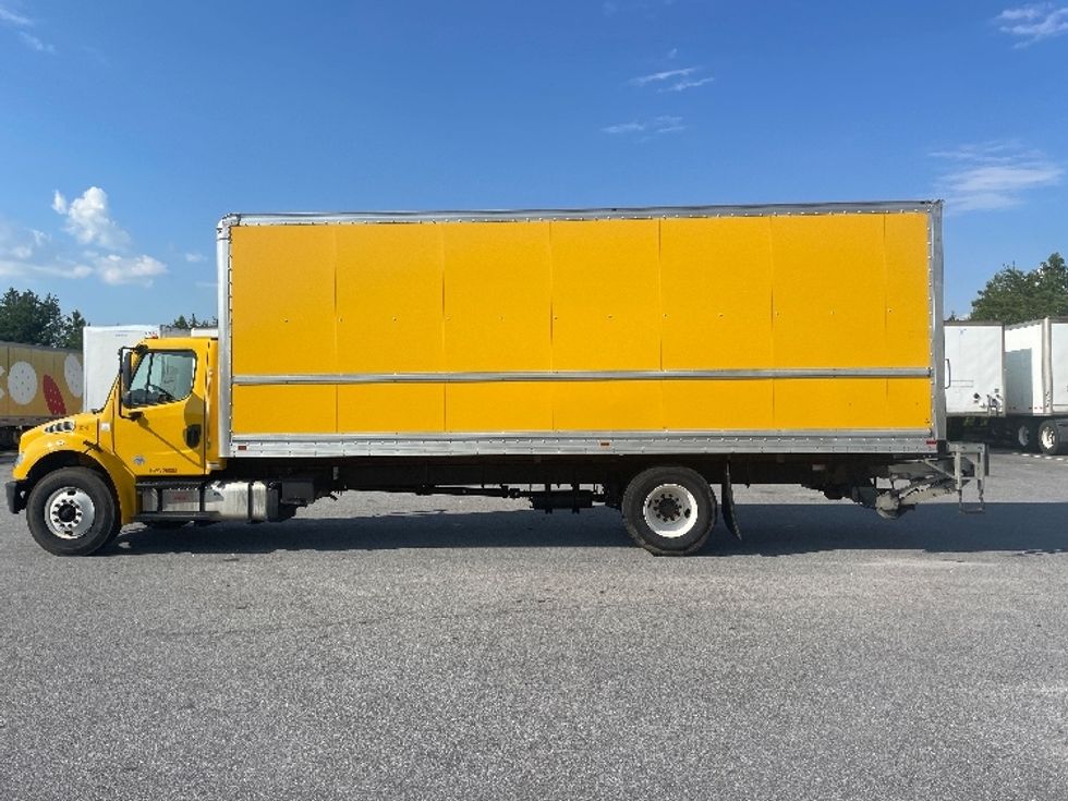 Medium Duty Box Truck-Light and Medium Duty Trucks-Freightliner-2019-M2-Greenville-SC-154,182\n\t\tmiles-$ 52,250 - Image 4