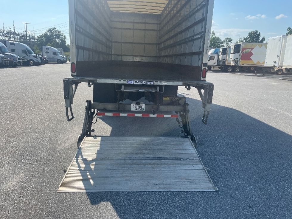 Medium Duty Box Truck-Light and Medium Duty Trucks-Freightliner-2019-M2-Greenville-SC-154,182\n\t\tmiles-$ 52,250 - Image 9