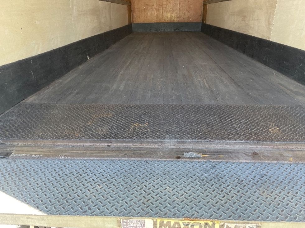 Medium Duty Box Truck-Light and Medium Duty Trucks-Freightliner-2019-M2-Greenville-SC-206,388\n\t\tmiles-$ 44,000 - Image 10