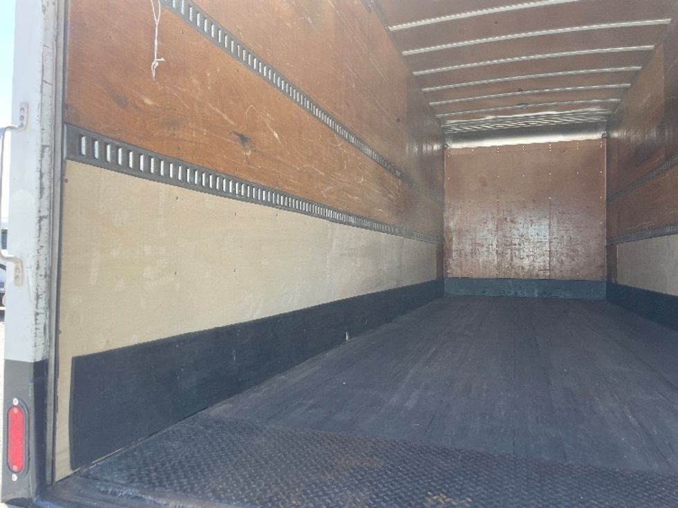 Medium Duty Box Truck-Light and Medium Duty Trucks-Freightliner-2019-M2-Greenville-SC-206,388\n\t\tmiles-$ 44,000 - Image 11