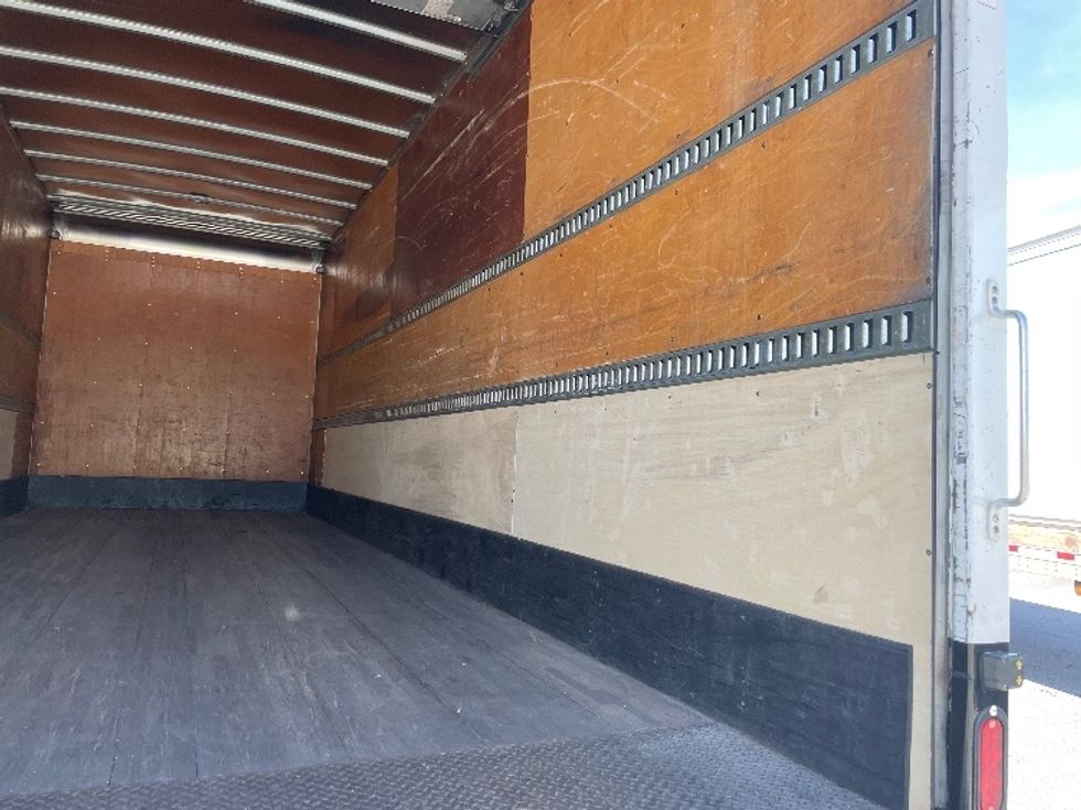 Medium Duty Box Truck-Light and Medium Duty Trucks-Freightliner-2019-M2-Greenville-SC-206,388\n\t\tmiles-$ 44,000 - Image 12
