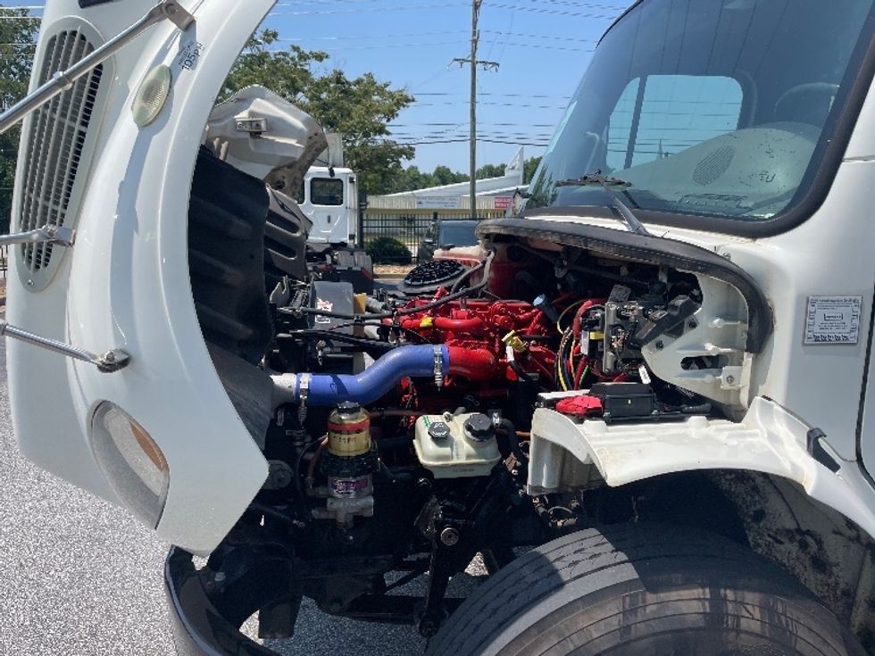 Medium Duty Box Truck-Light and Medium Duty Trucks-Freightliner-2019-M2-Greenville-SC-206,388\n\t\tmiles-$ 44,000 - Image 23