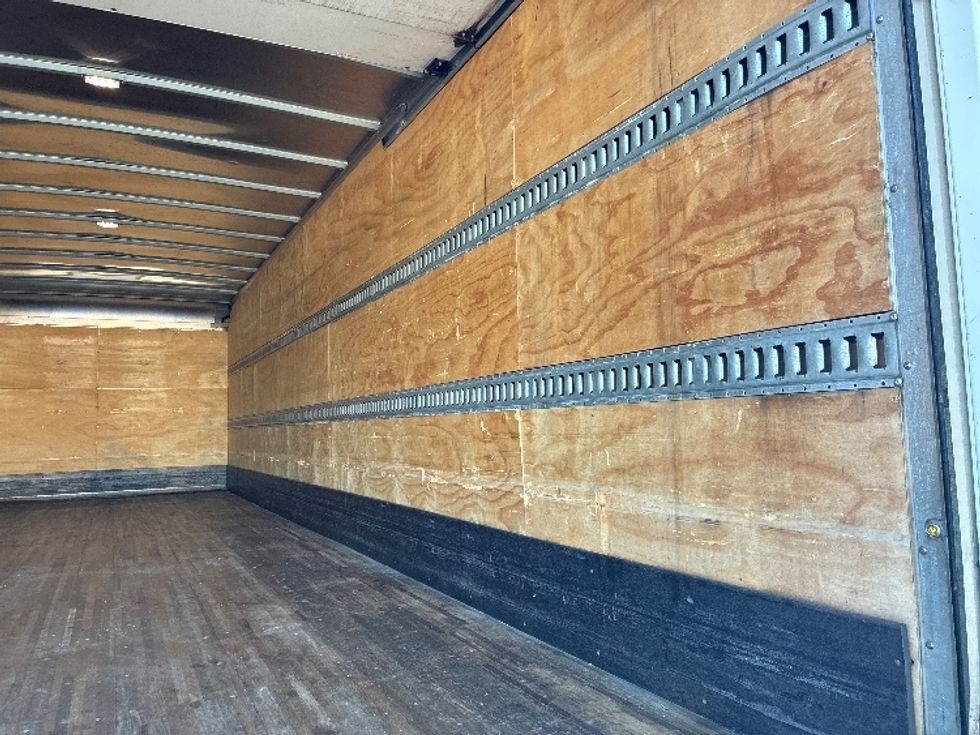 Medium Duty Box Truck-Light and Medium Duty Trucks-Freightliner-2019-M2-Greenville-SC-319,614\n\t\tmiles-$ 37,000 - Image 12