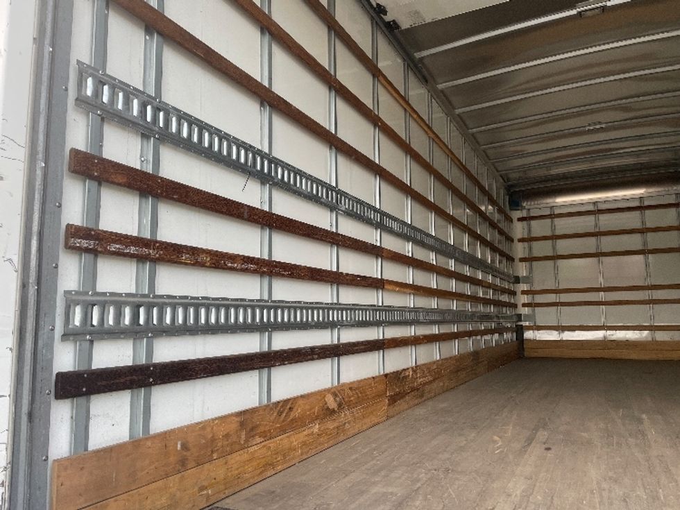 Medium Duty Box Truck-Light and Medium Duty Trucks-Freightliner-2019-M2-Greenville-SC-40,266\n\t\tmiles-$ 61,250 - Image 11