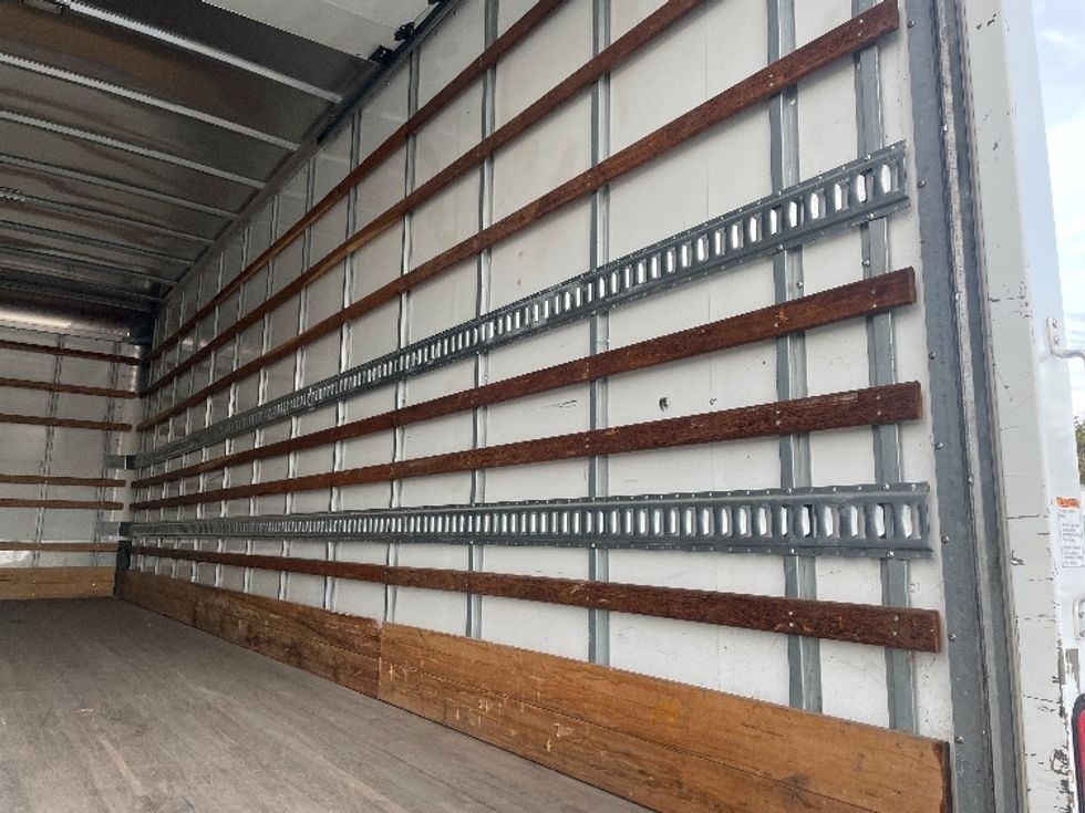 Medium Duty Box Truck-Light and Medium Duty Trucks-Freightliner-2019-M2-Greenville-SC-40,266\n\t\tmiles-$ 61,250 - Image 12