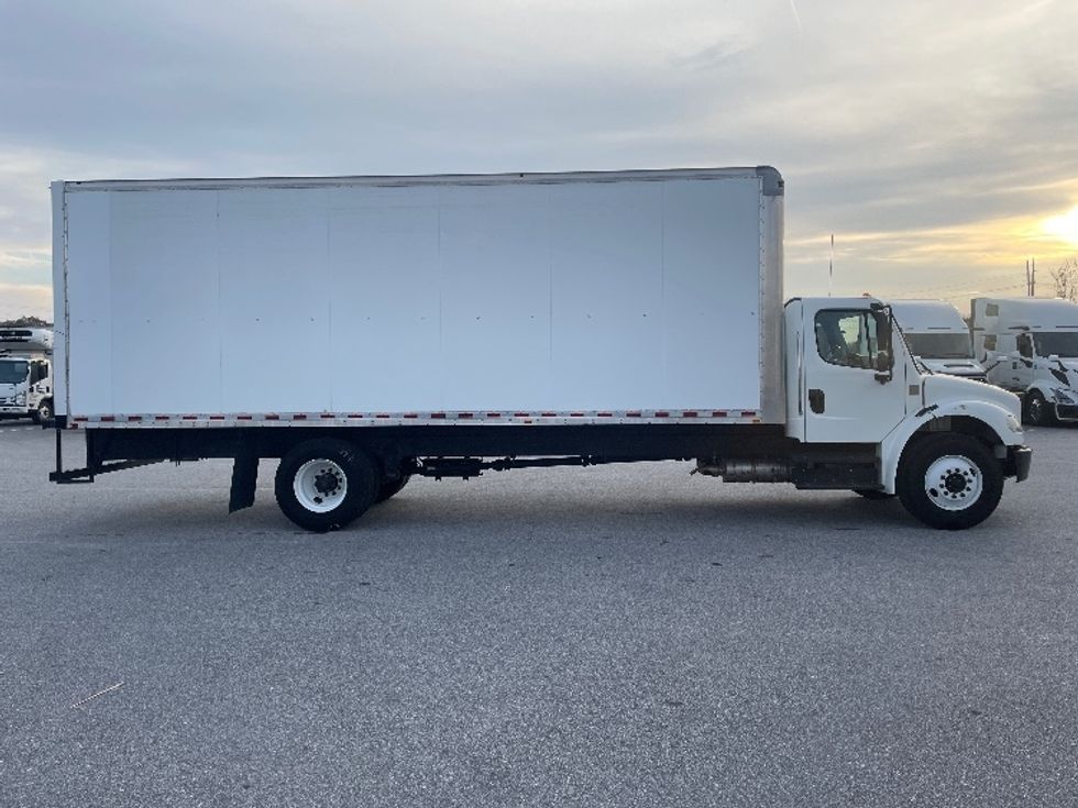 Medium Duty Box Truck-Light and Medium Duty Trucks-Freightliner-2019-M2-Greenville-SC-40,266\n\t\tmiles-$ 61,250 - Image 15