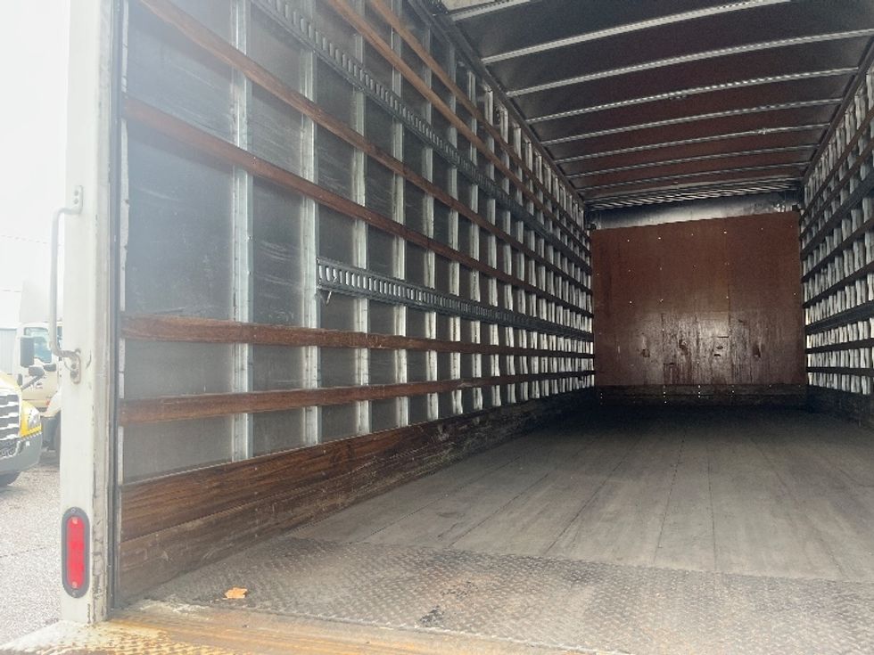 Medium Duty Box Truck-Light and Medium Duty Trucks-Freightliner-2019-M2-Greer-SC-228,321\n\t\tmiles-$ 36,500 - Image 11