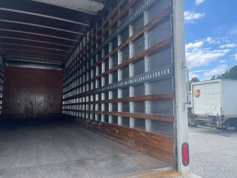 Medium Duty Box Truck-Light and Medium Duty Trucks-Freightliner-2019-M2-Greer-SC-228,321\n\t\tmiles-$ 36,500 - Image 12