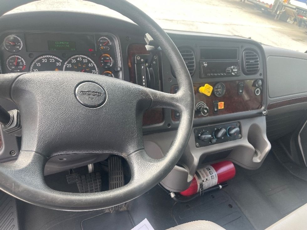 Medium Duty Box Truck-Light and Medium Duty Trucks-Freightliner-2019-M2-Greer-SC-228,321\n\t\tmiles-$ 36,500 - Image 18