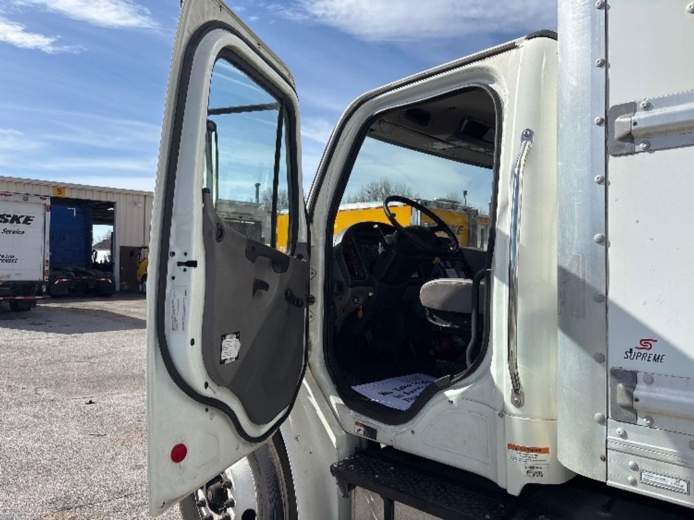 Medium Duty Box Truck-Light and Medium Duty Trucks-Freightliner-2019-M2-Greer-SC-228,662\n\t\tmiles-$ 44,250 - Image 16