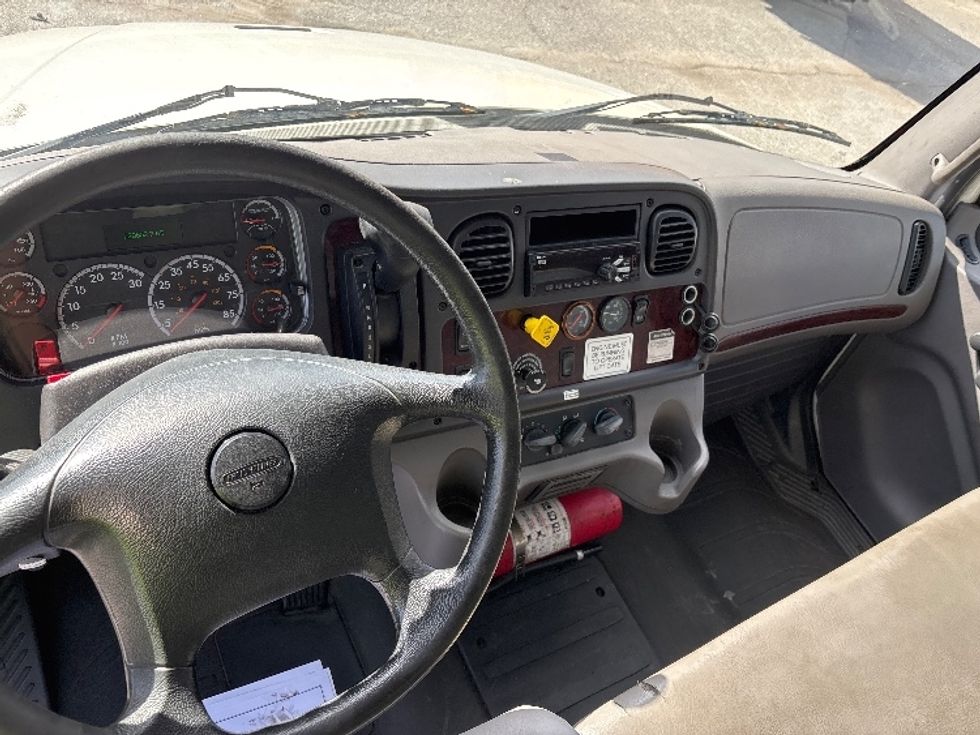 Medium Duty Box Truck-Light and Medium Duty Trucks-Freightliner-2019-M2-Greer-SC-228,662\n\t\tmiles-$ 44,250 - Image 18